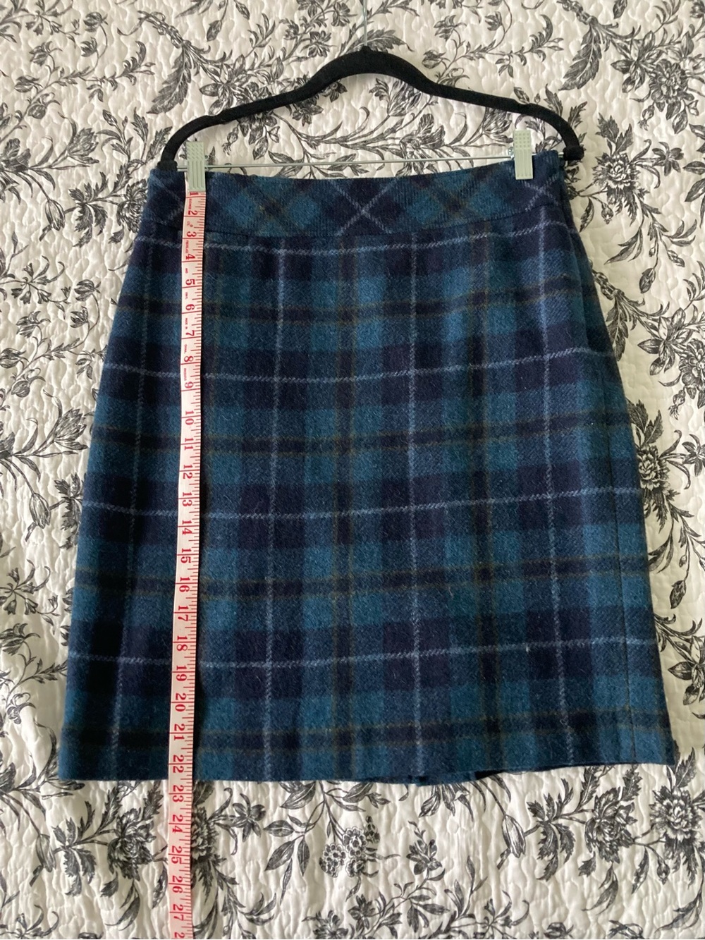 Classic Plaid Wool-Blend Skirt in Teal and Navy - Picture 3 of 7